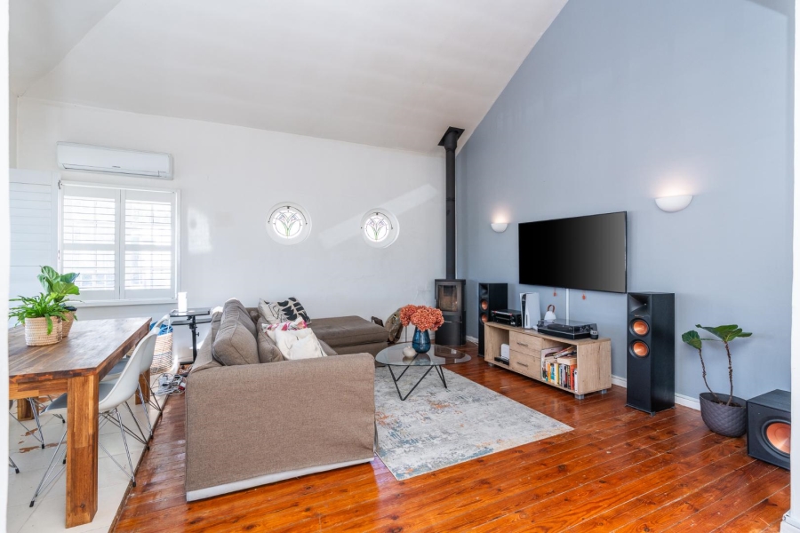 2 Bedroom Property for Sale in Oranjezicht Western Cape